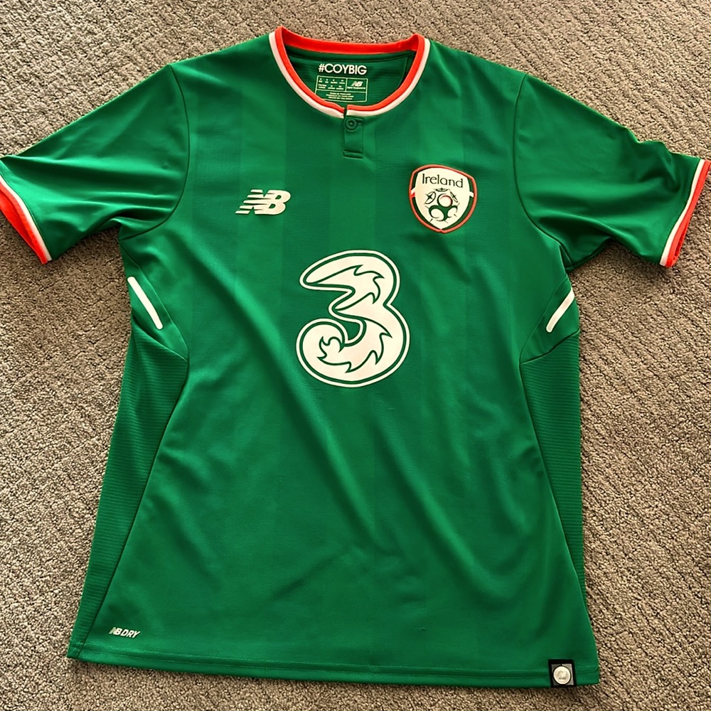 Men’s Small National team of Ireland jersey
